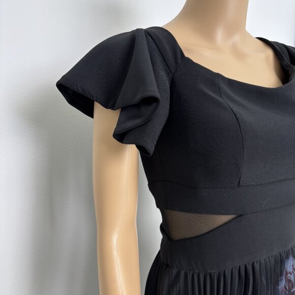 XSCAPE Black Flutter Sleeve Floral Pleated Gown - Picture 5 of 6